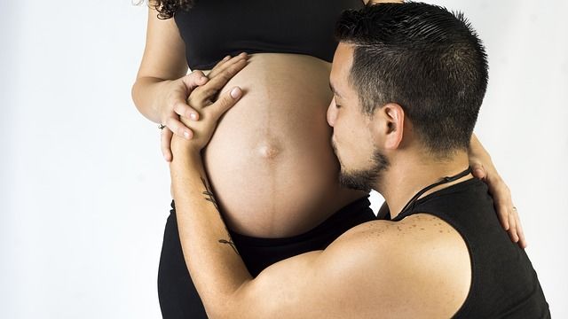 Bezpieczna ciąża i zdrowe dziecko – czego unikać w ciąży?